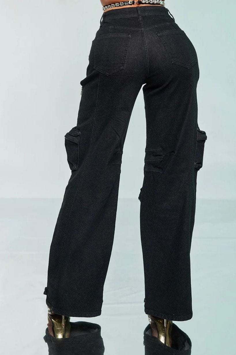 Well Tailored Garment with a Graceful Silhouette