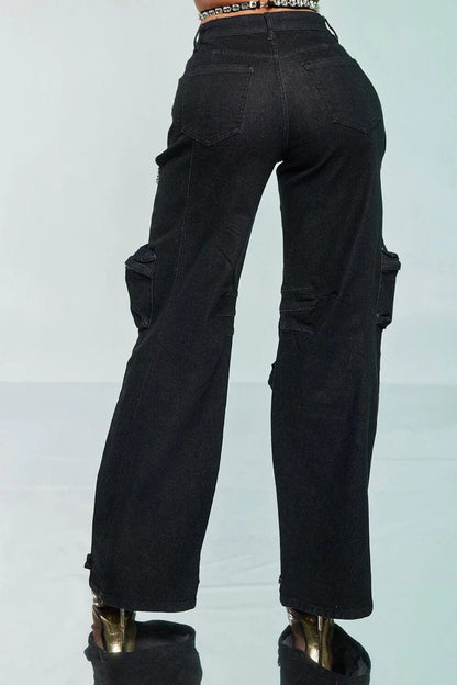 Well Tailored Garment with a Graceful Silhouette