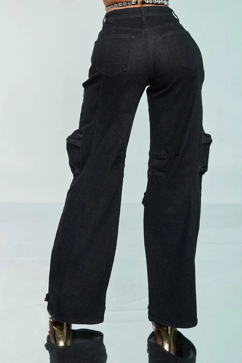 Well Tailored Garment with a Graceful Silhouette
