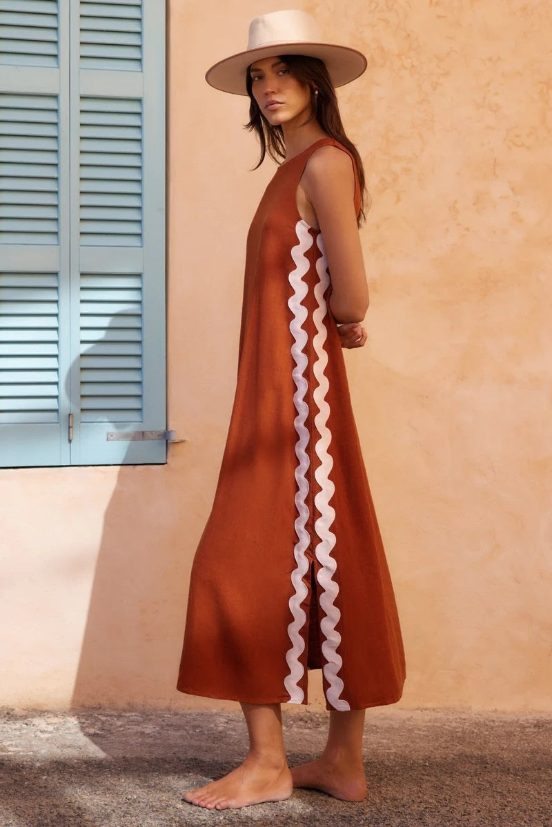 Classic Vintage & Enduringly Stylish Dress