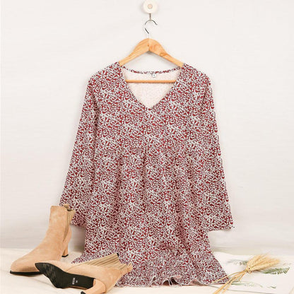 Classic Vintage Dress with a Flattering Fit