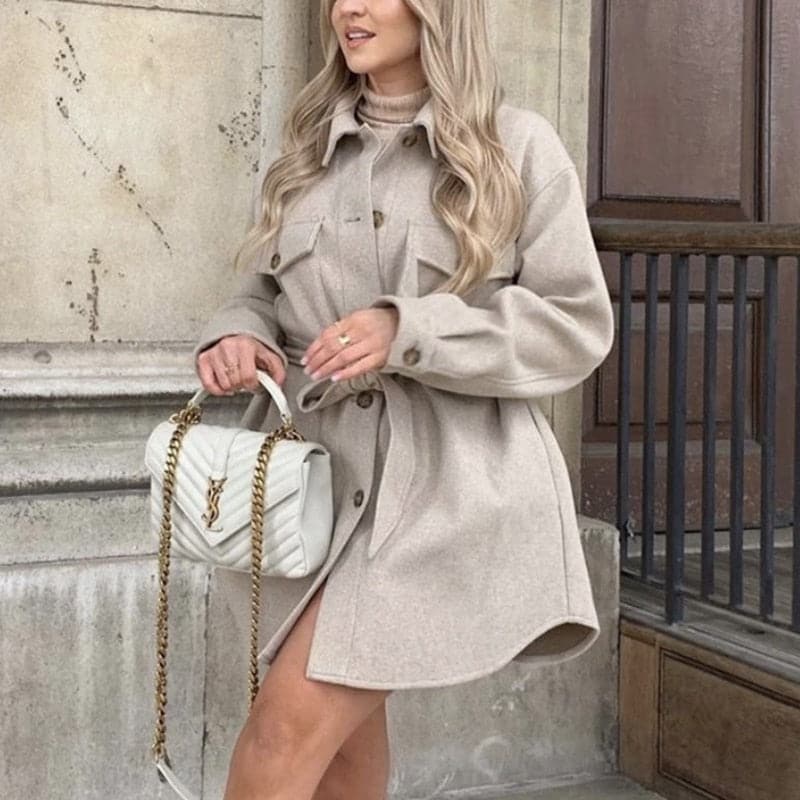 Effortlessly Elegant Dress with a Timeless Design