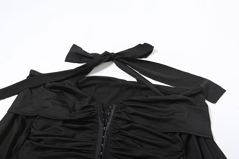 Effortlessly Elegant Garment with a Timeless Design