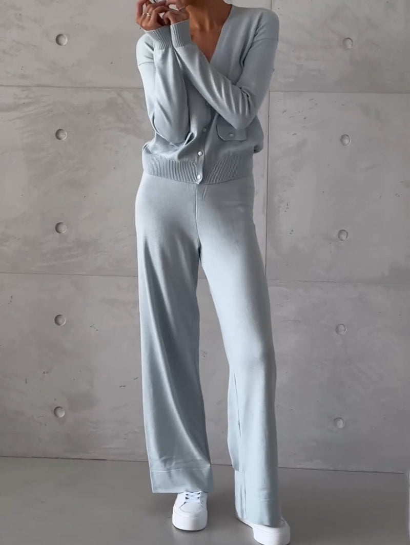 Sophisticated Pants with a Clean Classic Look
