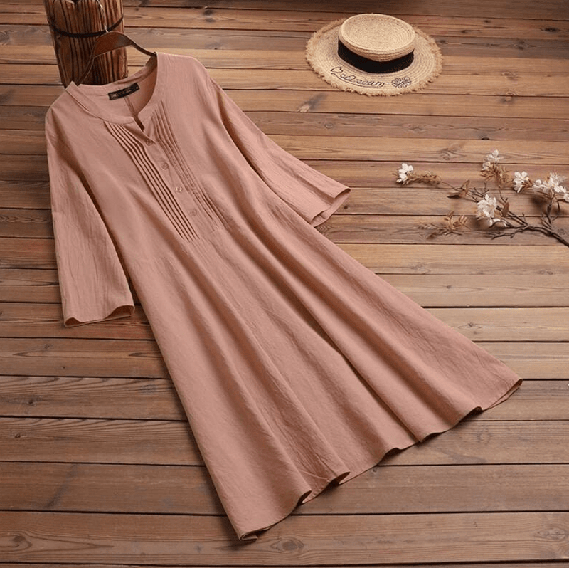 Classic Vintage Dress with a Flattering Fit