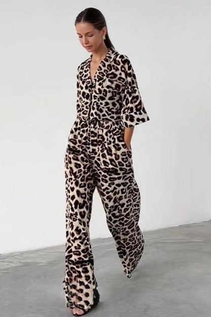 Elegantly Styled Pants for Everyday Wear
