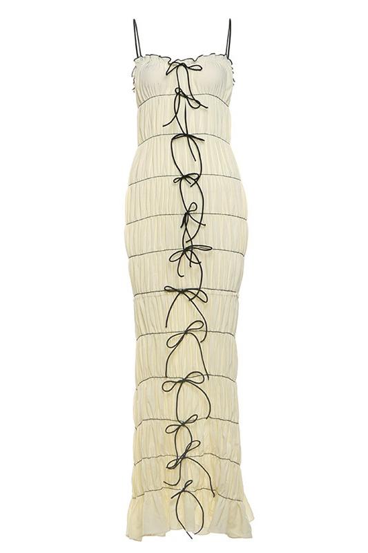 Effortlessly Elegant Dress with a Timeless Design