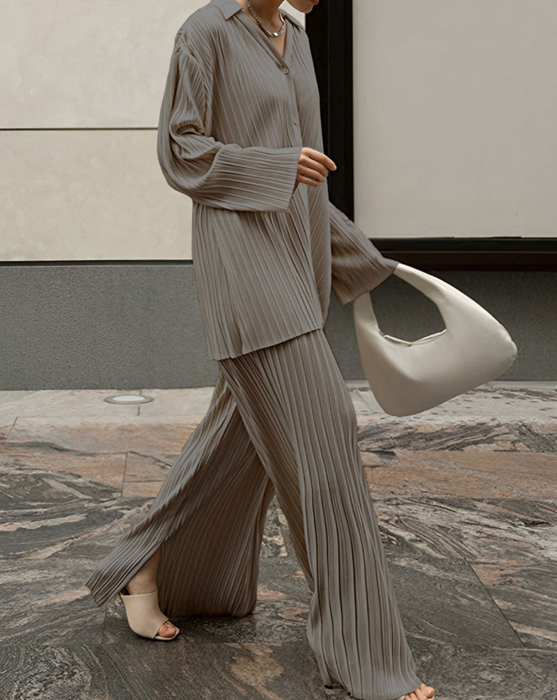 Polished Pants with an Effortless Classic Look