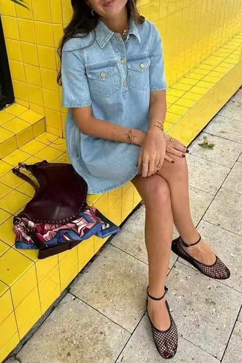 Classic Vintage Dress with a Flattering Fit