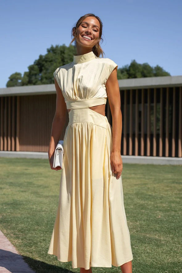 Classic Vintage & Enduringly Stylish Dress
