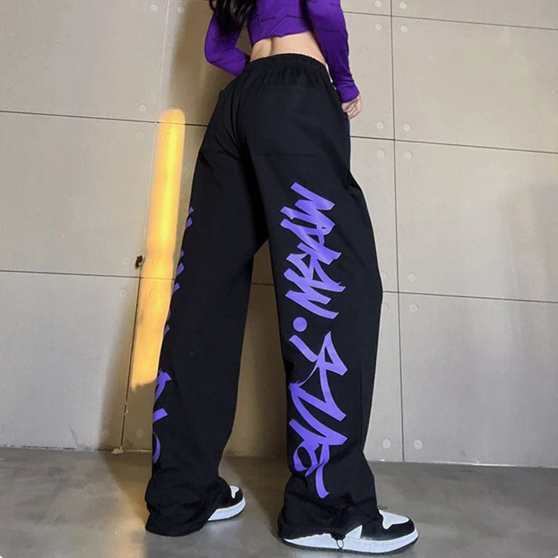 Classic Vintage Pants with a Flattering Fit