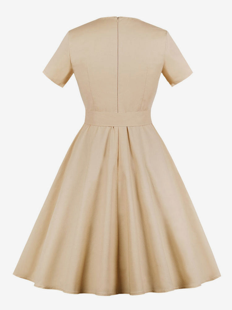Well Tailored Dress with a Graceful Silhouette