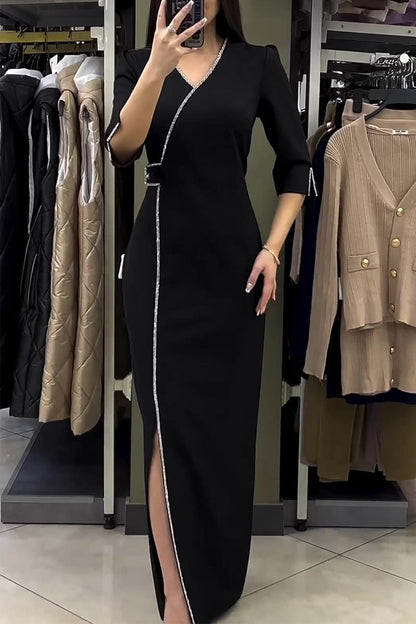 Sophisticated Dress with a Clean Classic Look