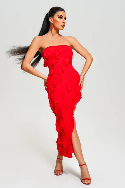 Beautifully Finished Dress in a Timeless Design