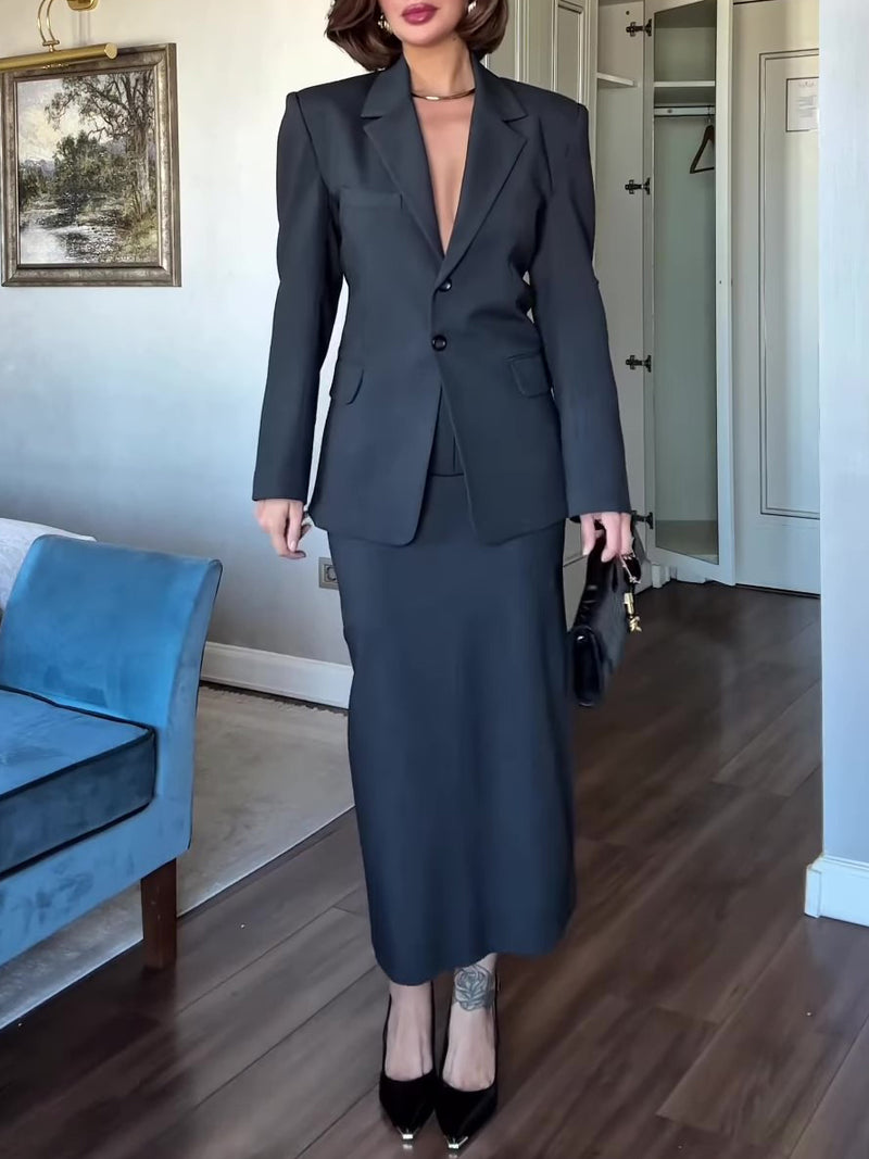 Well Tailored Garment with a Graceful Silhouette