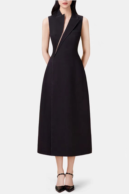Beautifully Finished Dress in a Timeless Design