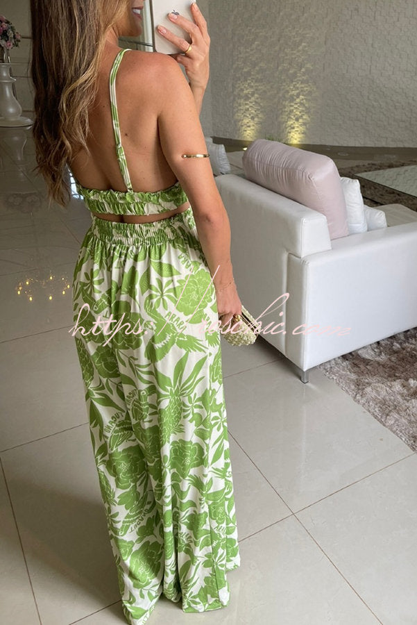 Well Tailored Pants with a Graceful Silhouette