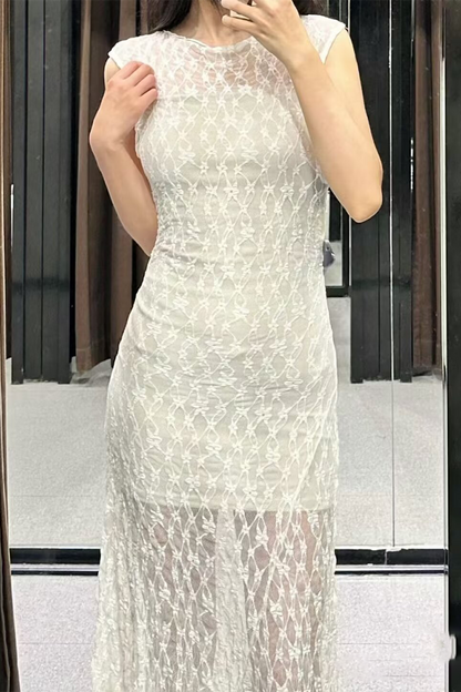 Sophisticated Dress with a Clean Classic Look