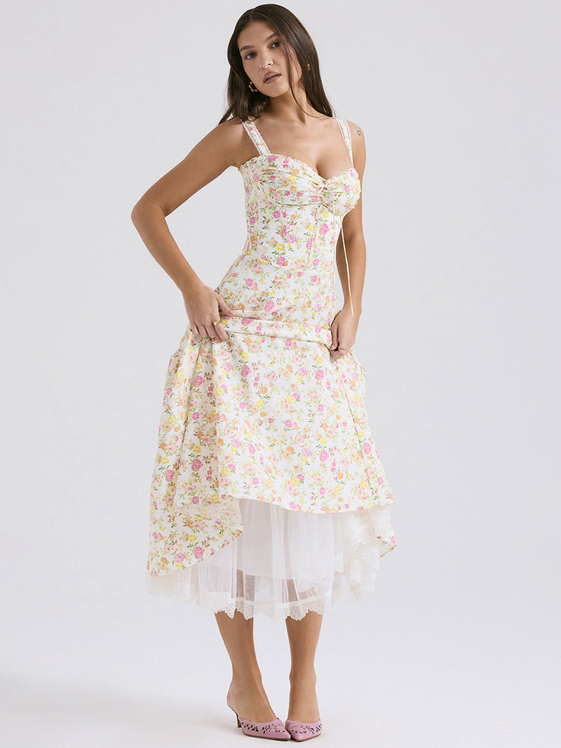 Beautifully Finished Dress in a Timeless Design