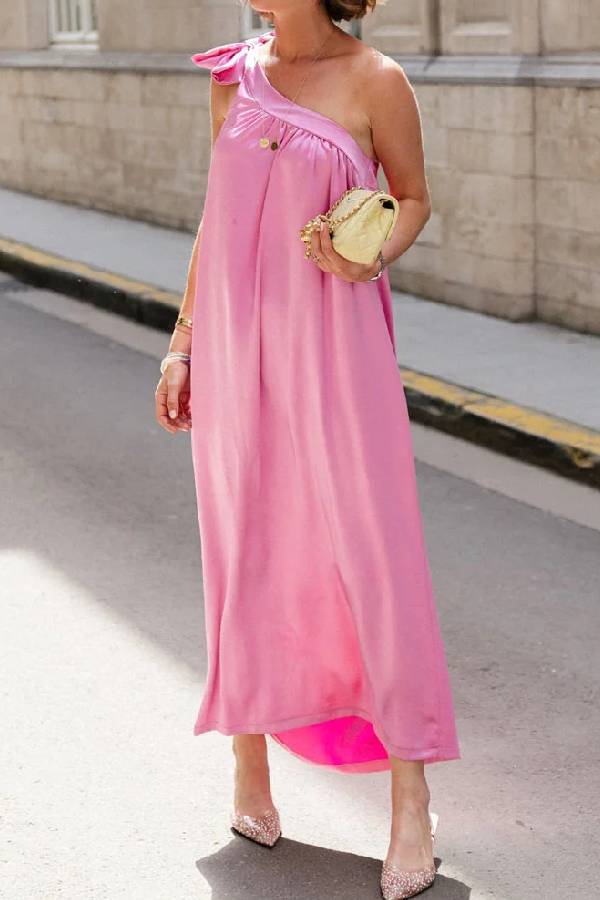 Effortlessly Elegant Dress with a Timeless Design