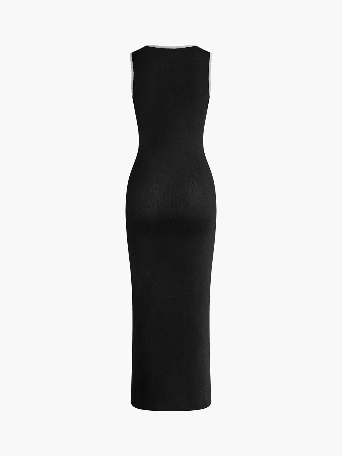 Well Tailored Sweater with a Graceful Silhouette
