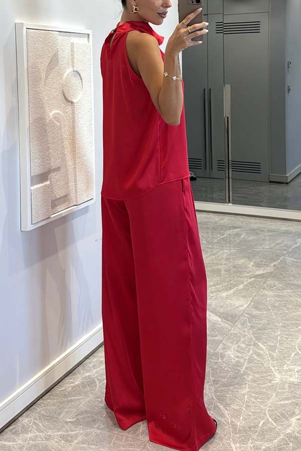 A Vintage Style Pants with Delicate Timeless Details