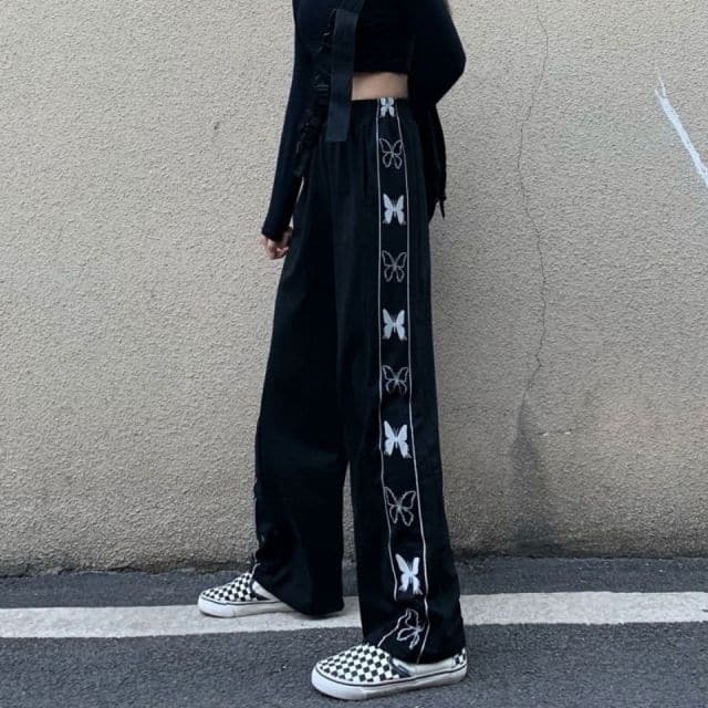 Polished Pants with an Effortless Classic Look