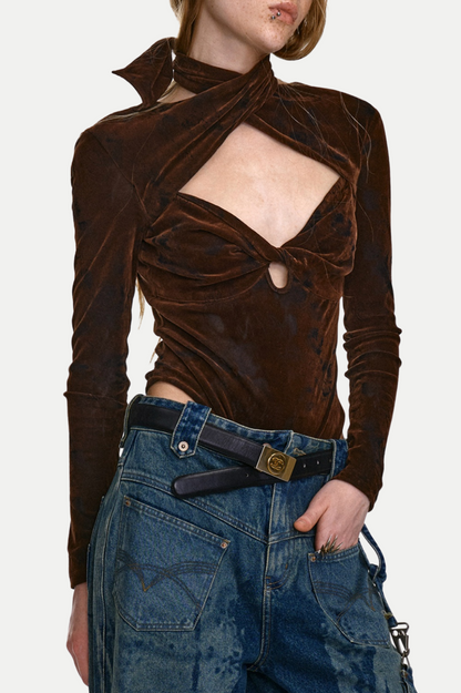 Beautifully Finished Garment in a Timeless Design