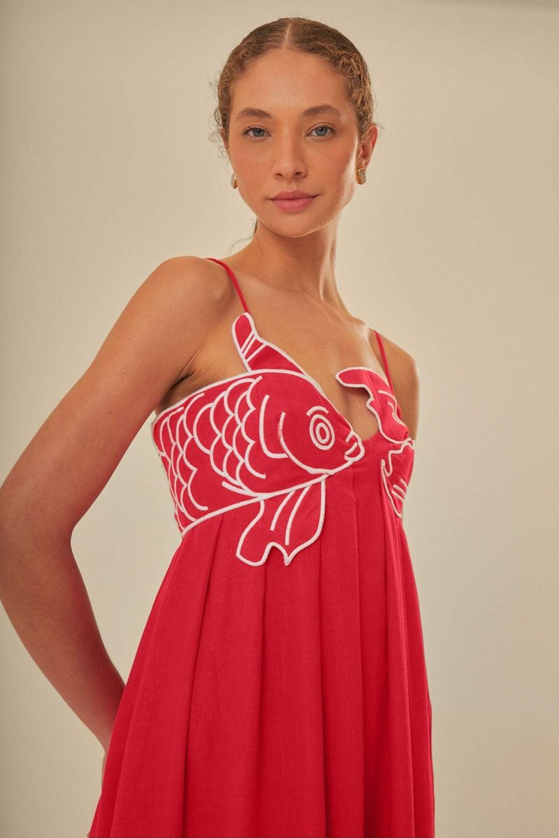 Beautifully Finished Dress in a Timeless Design