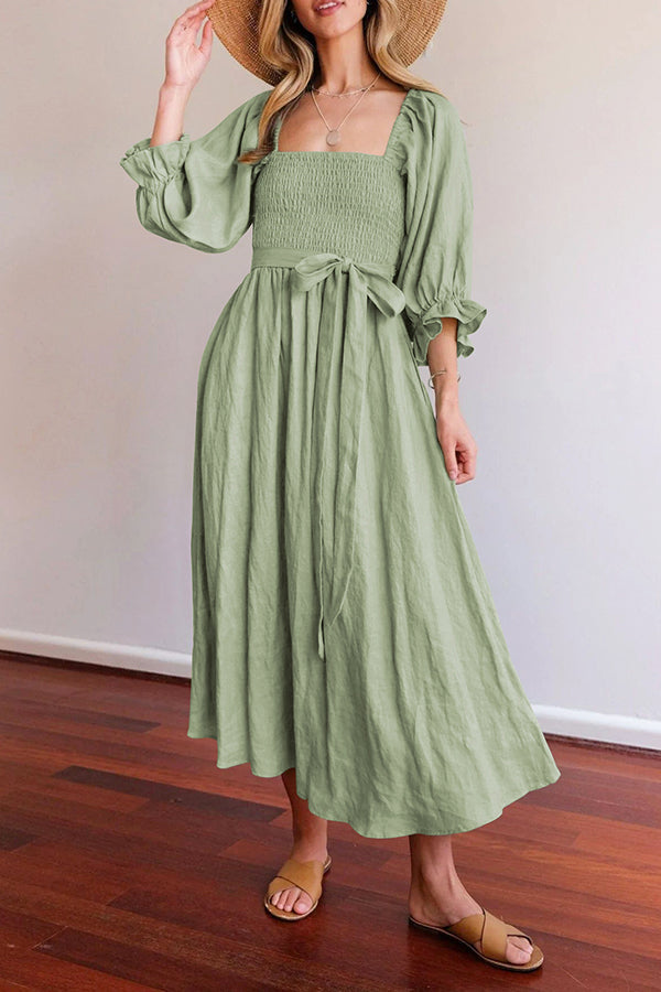 Well Tailored Dress with a Graceful Silhouette