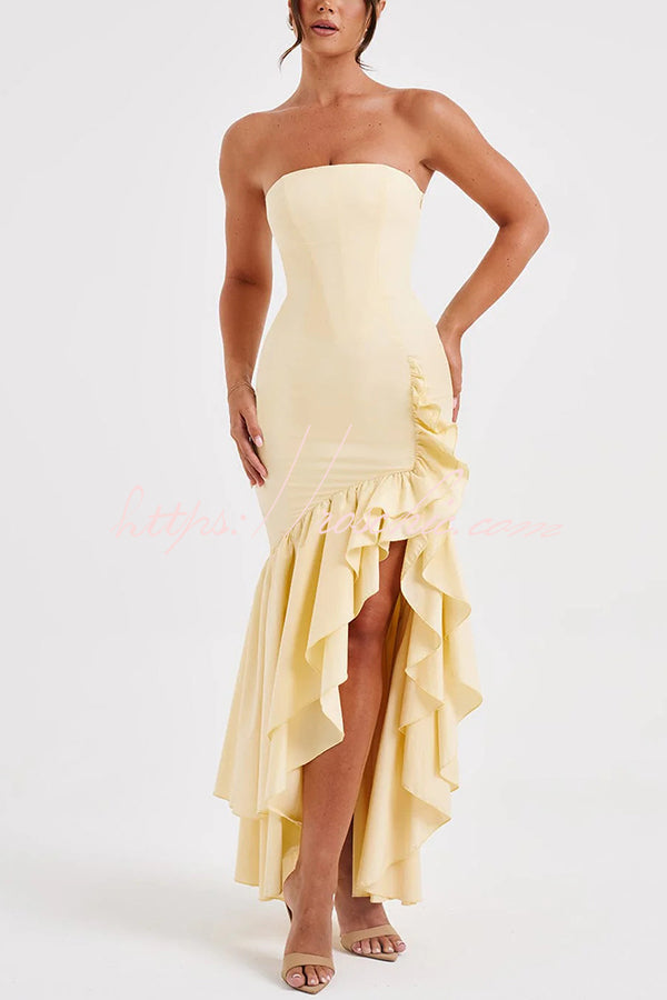 Well Tailored Dress with a Graceful Silhouette