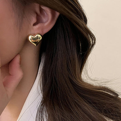 Classic Earring with Timeless Appeal