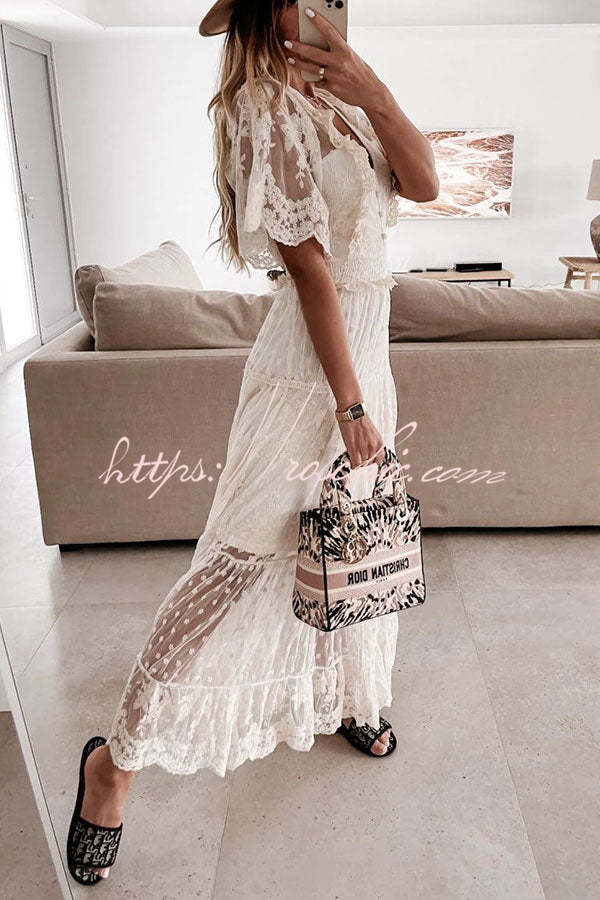Beautifully Crafted Dress in a Classic Style