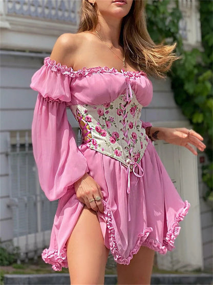 Classic Vintage Dress with a Flattering Fit
