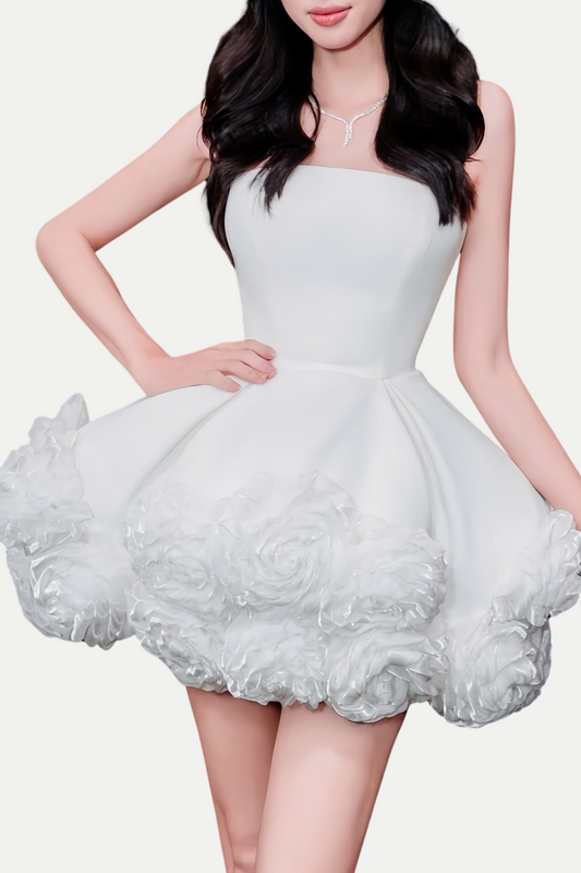 Effortlessly Elegant Dress with a Timeless Design