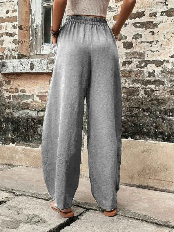 Beautifully Finished Pants in a Timeless Design