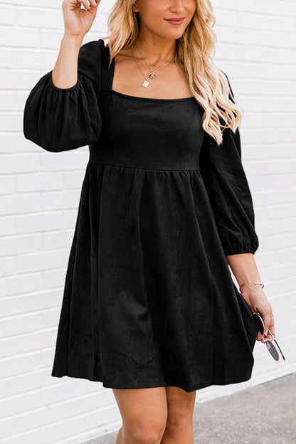 Classic Vintage Dress with a Flattering Fit