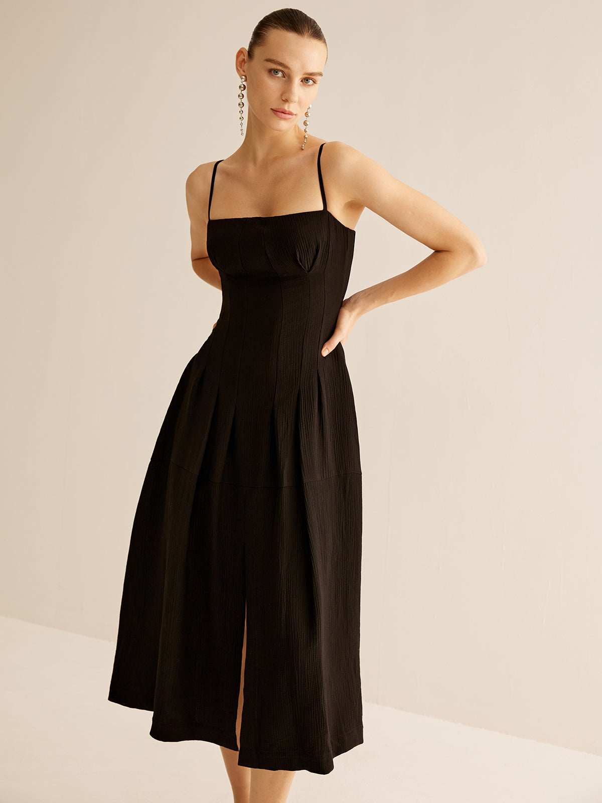 Polished Dress with an Effortless Classic Look