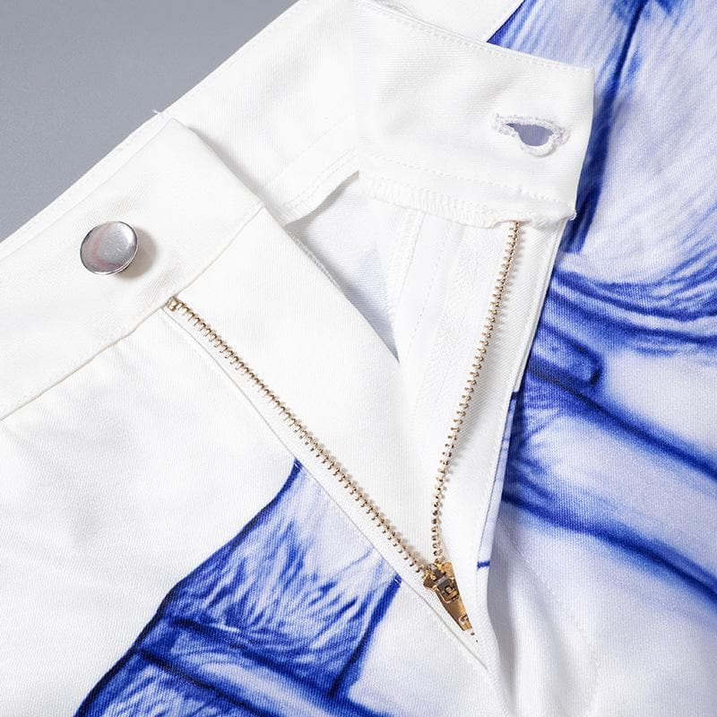 Sophisticated Garment with a Clean Classic Look