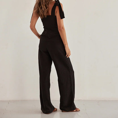 Effortlessly Elegant Pants with a Timeless Design
