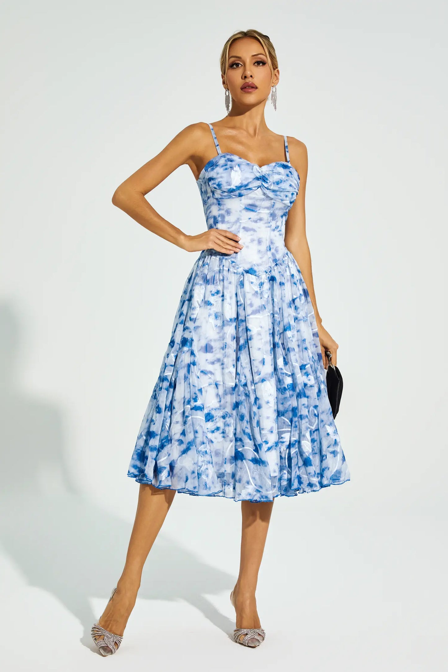 Polished Dress with an Effortless Classic Look