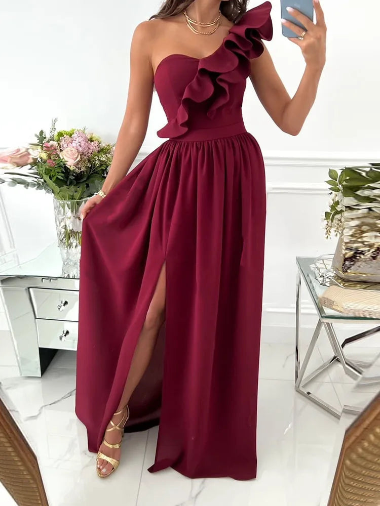 Effortlessly Elegant Dress with a Timeless Design