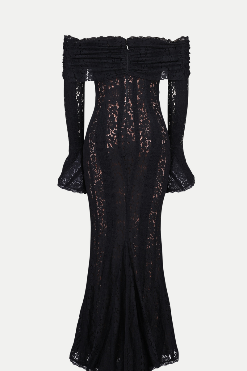 Sophisticated Dress with a Clean Classic Look