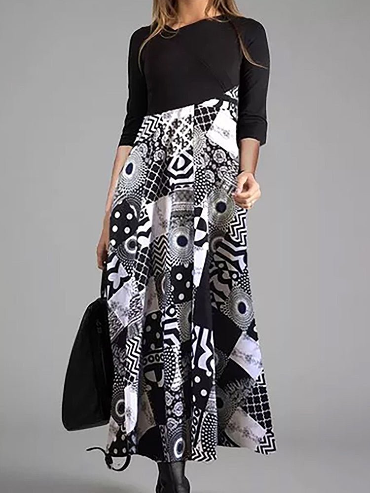 Classic Vintage Dress with a Flattering Fit