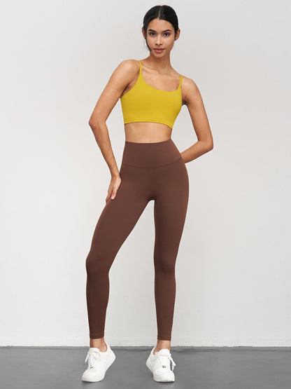 Well Tailored Pants with a Graceful Silhouette