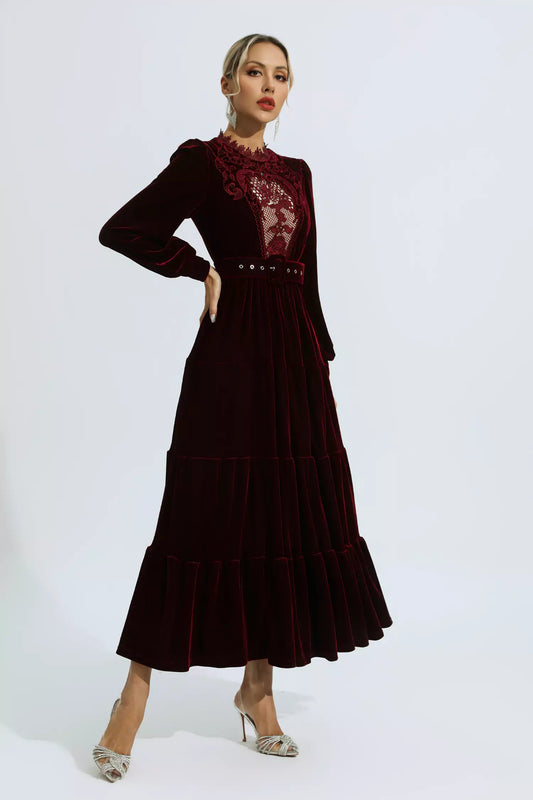 Classic Vintage & Enduringly Stylish Dress