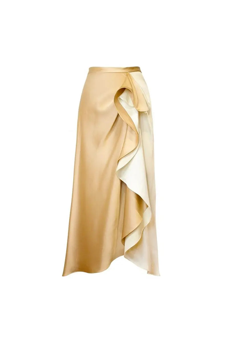 Effortlessly Elegant Garment with a Timeless Design
