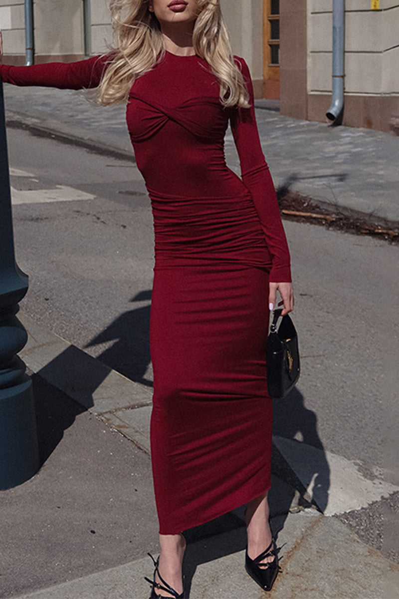 A Vintage Style Dress with Delicate Timeless Details