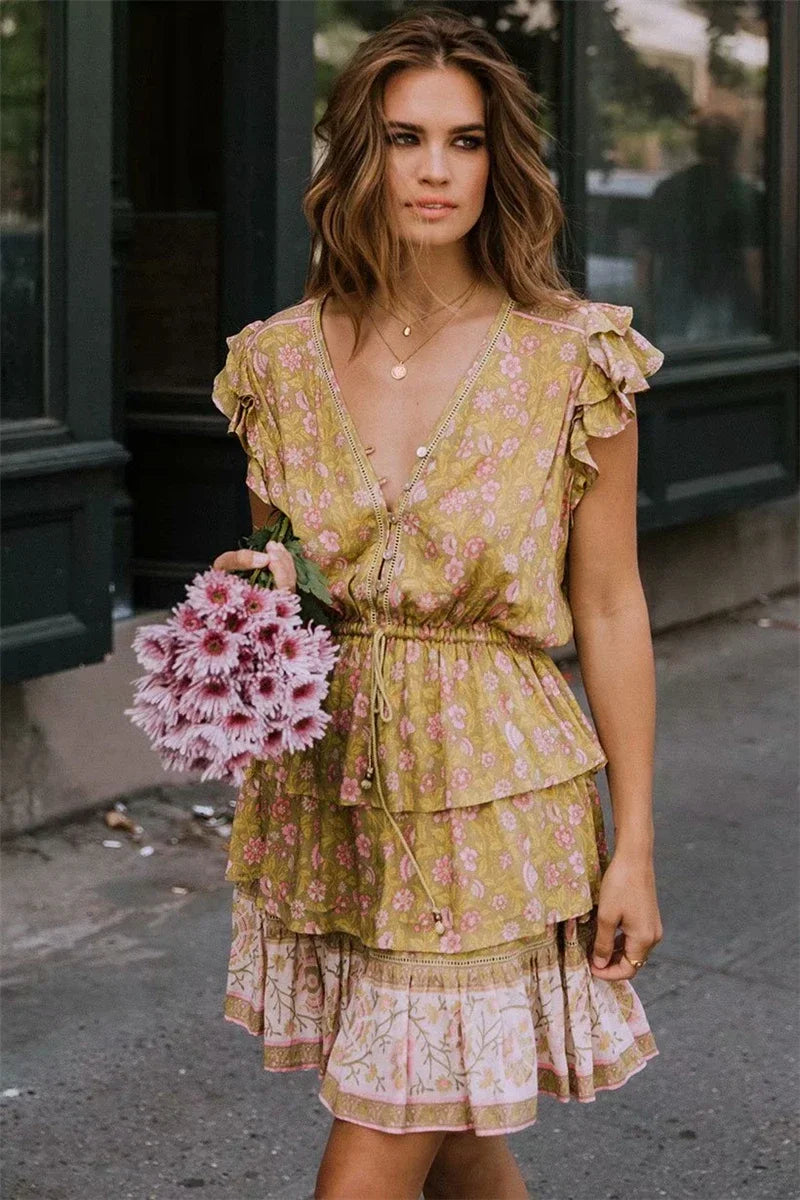 Sophisticated Dress with a Clean Classic Look