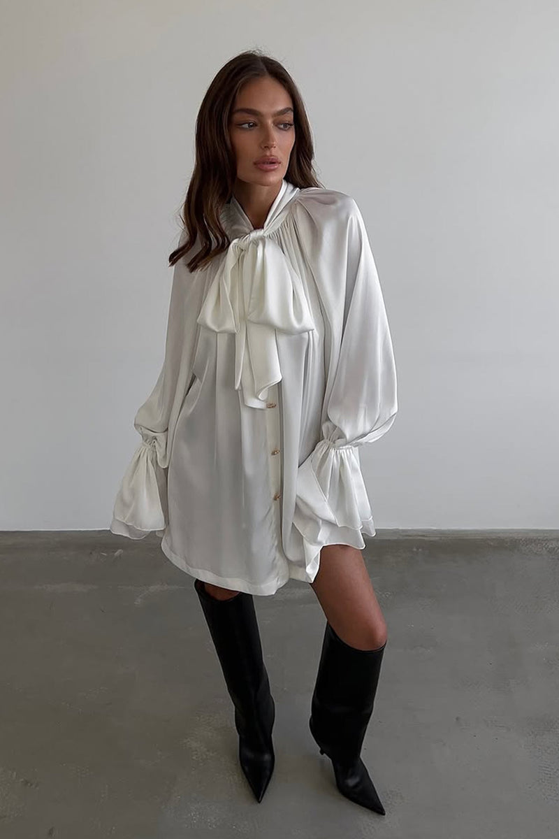 Beautifully Finished Dress in a Timeless Design